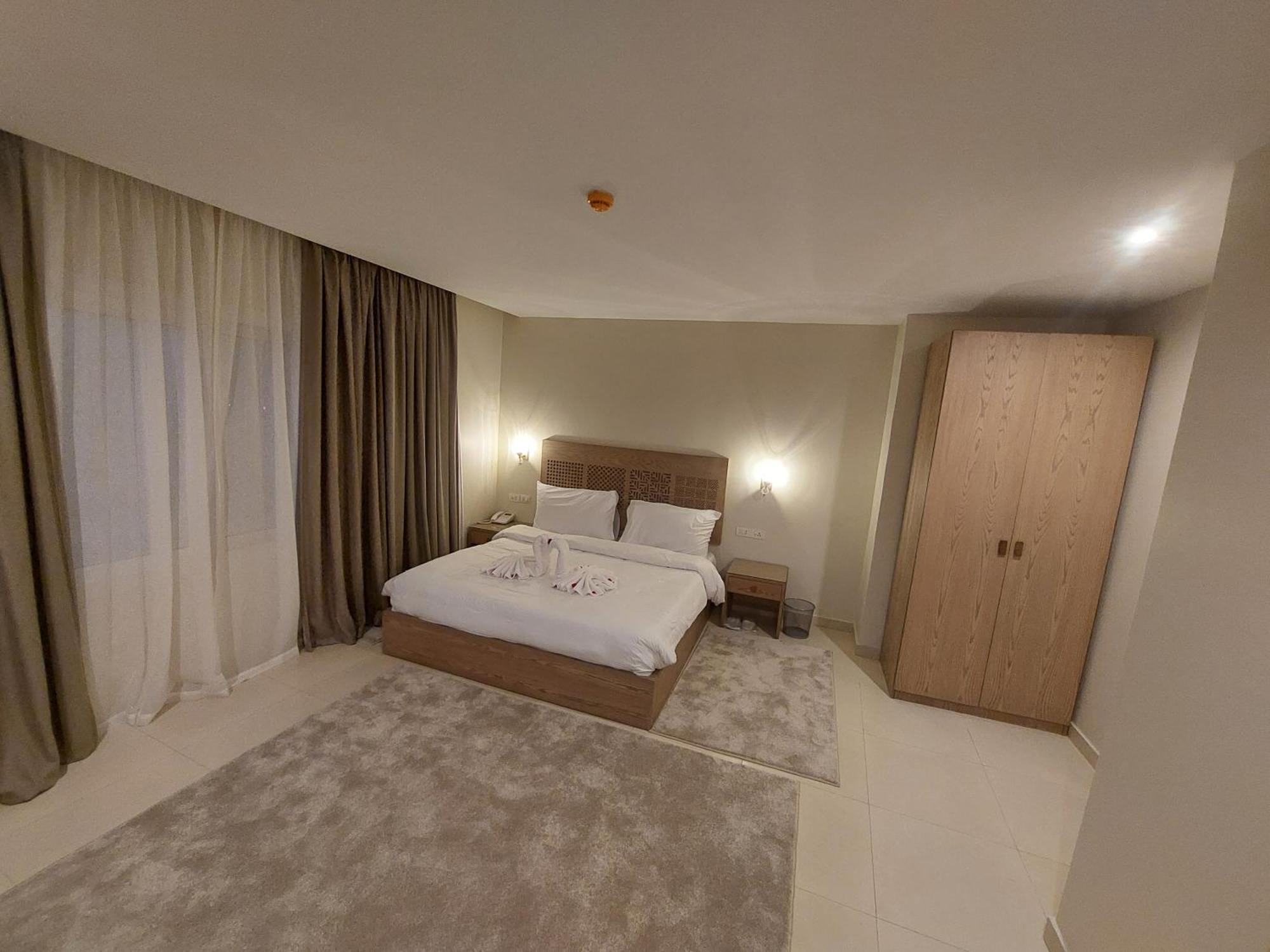 Doudou Pyramids View Hotel Kafret el-Gabal Buitenkant foto