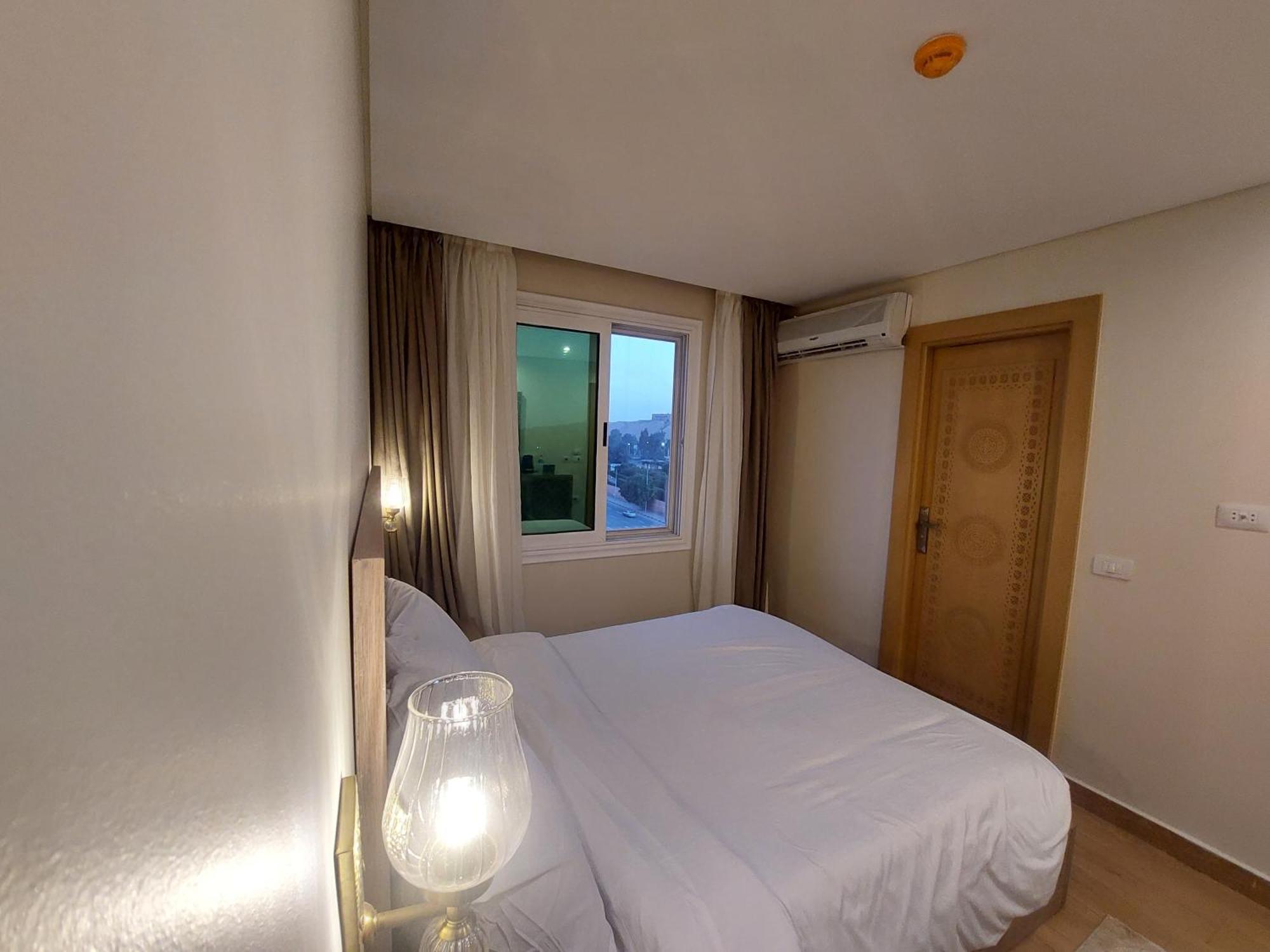 Doudou Pyramids View Hotel Kafret el-Gabal Buitenkant foto