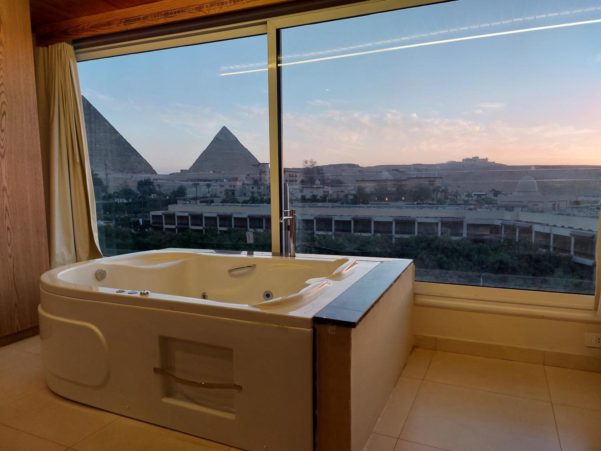 Doudou Pyramids View Hotel Kafret el-Gabal Buitenkant foto