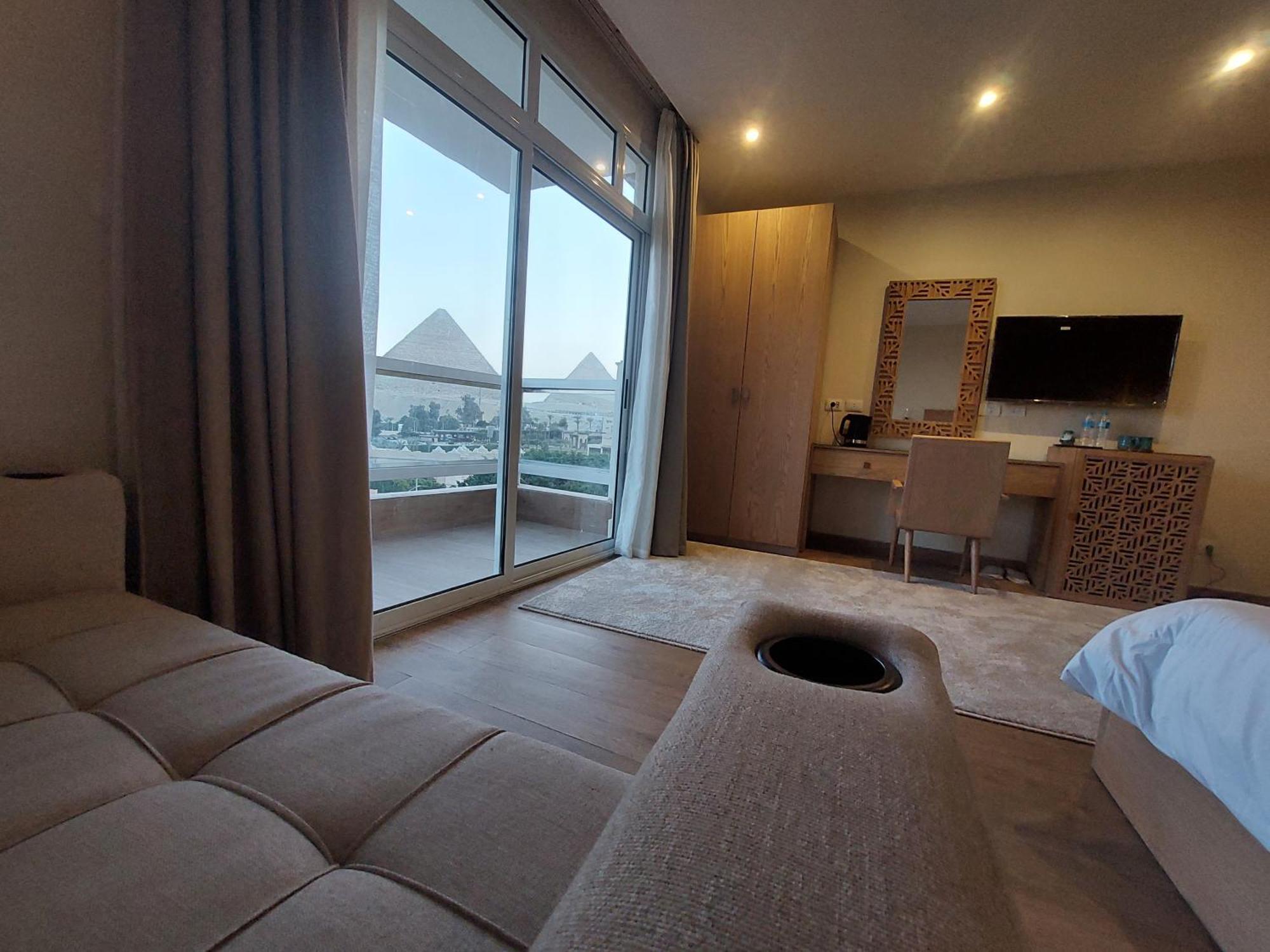 Doudou Pyramids View Hotel Kafret el-Gabal Buitenkant foto