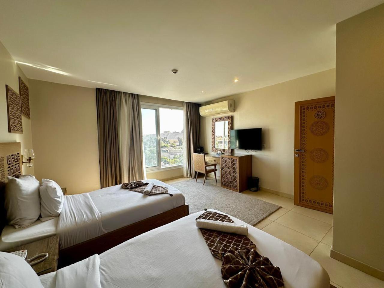Doudou Pyramids View Hotel Kafret el-Gabal Buitenkant foto
