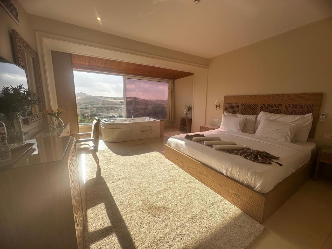 Doudou Pyramids View Hotel Kafret el-Gabal Buitenkant foto