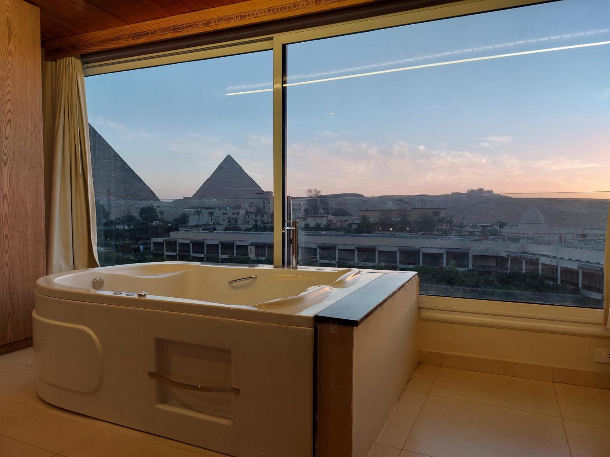 Doudou Pyramids View Hotel Kafret el-Gabal Buitenkant foto